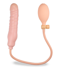 Laden Sie das Bild in den Galerie-Viewer, Aufblasbarer Analdildo mit Handpumpe