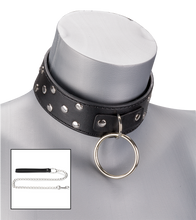 Laden Sie das Bild in den Galerie-Viewer, BDSM-Halsband mit Flachnieten, O-Ring und Leine