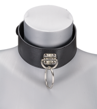Laden Sie das Bild in den Galerie-Viewer, BDSM-Halsband mit Leine
