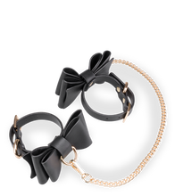 Laden Sie das Bild in den Galerie-Viewer, Edles BDSM-Set 7-teilig mit Aufbewahrungstasche