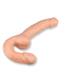 Laden Sie das Bild in den Galerie-Viewer, Realistischer Strapless Strapon Swap