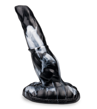 Laden Sie das Bild in den Galerie-Viewer, Saugnapf-Dildo im Fantasy-Design Qilin