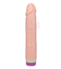 Laden Sie das Bild in den Galerie-Viewer, Vibrierender Naturdildo mit Aderung