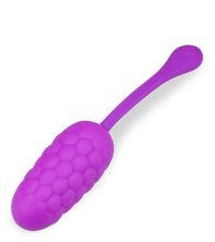 Laden Sie das Bild in den Galerie-Viewer, Vibro-Ei mit Reliefstruktur Berry