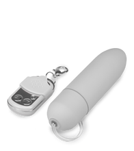 Laden Sie das Bild in den Galerie-Viewer, XXL-Vibroei mit Fernbedienung