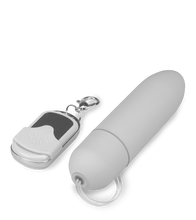 Laden Sie das Bild in den Galerie-Viewer, XXL-Vibroei mit Fernbedienung